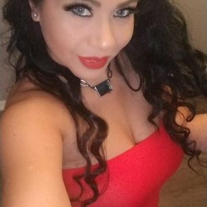 Meet your Posher, Elvia